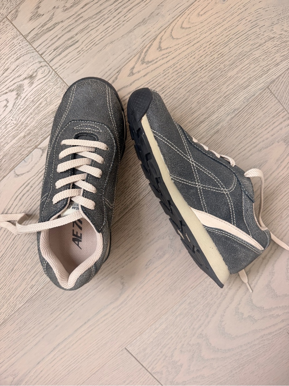 New! Women’s American Eagle shoes